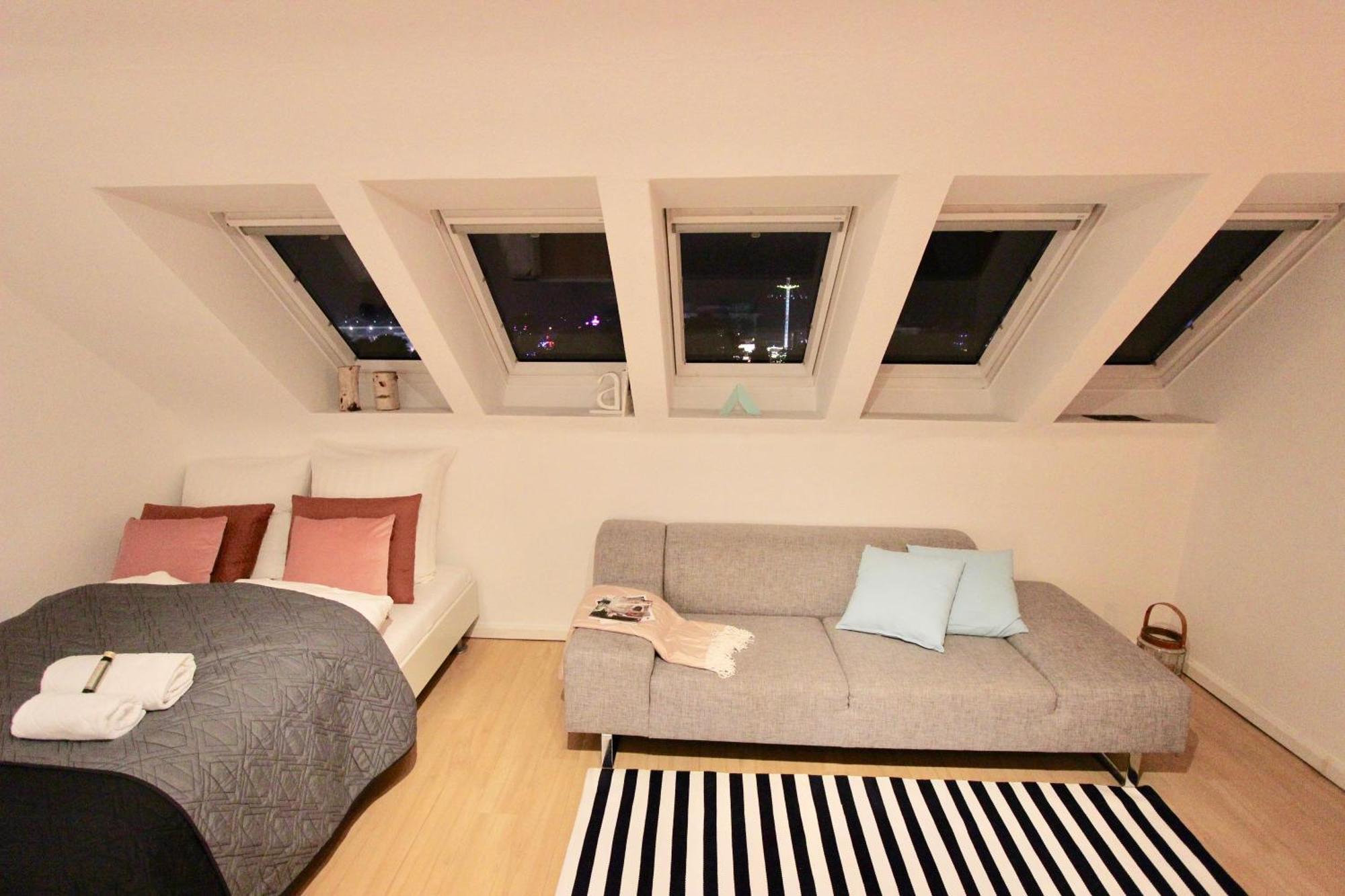 The Suites City Lofts At The Park Hamburg Room photo